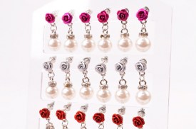 Pack 12 aritos colgantes con flor  (5).jpg